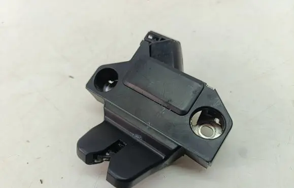 Toyota Corolla E140 E150 Tailgate/trunk/boot lock/catch/latch 803088071