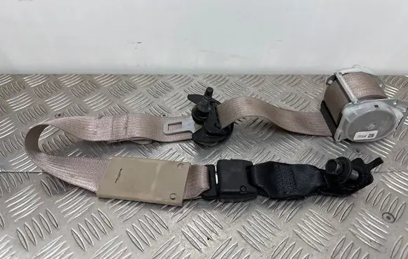 Rear seatbelt