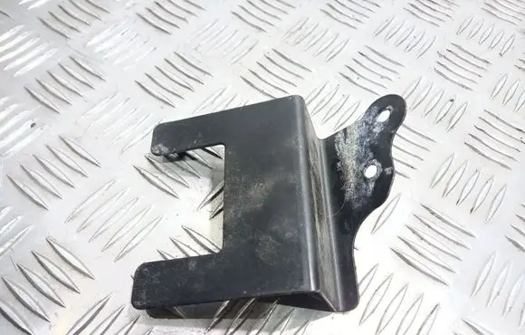 Mercedes-Benz C W203 Other engine bay part