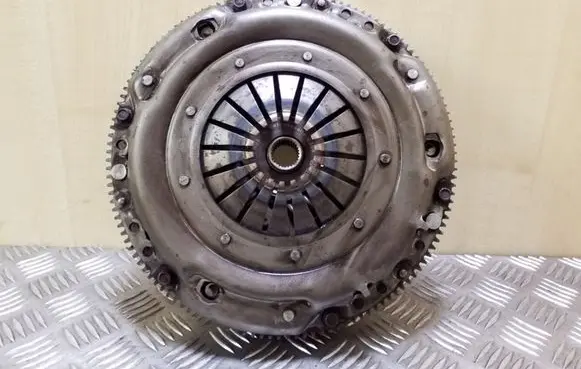 Skoda Octavia Mk1 (1U) Clutch set kit 037105279C