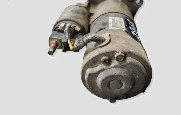 Opel Zafira C Starter motor 55585238 M001T30173