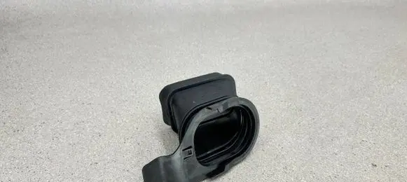 BMW M5 Air intake duct part 7843294