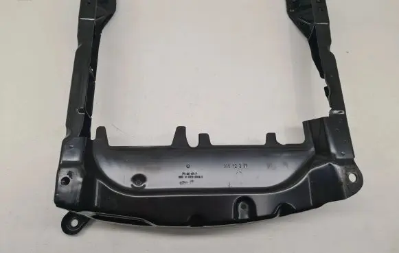Porsche Cayenne (92A) Driver seat console base 7P0881678B