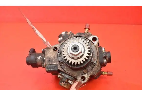 Renault Trafic II (X83) Fuel injection high pressure pump H8200950493