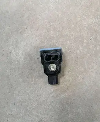 Toyota C-HR I Airbag deployment crash/impact sensor 8983AF4010 4689000051