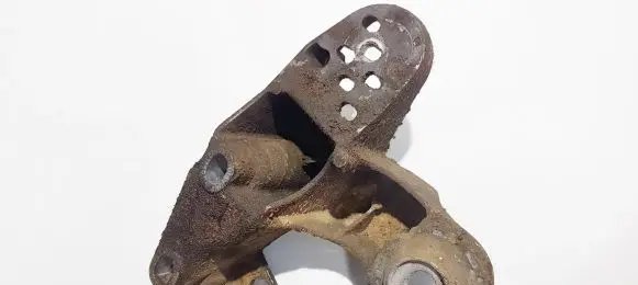Audi A4 S4 B5 8D Engine mounting bracket 4b0199351