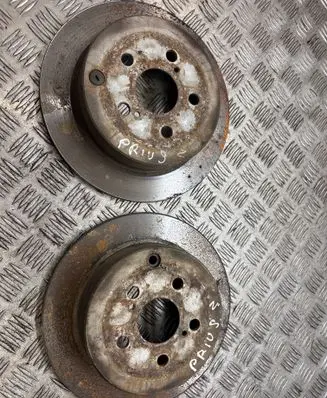 Toyota Prius (NHW20) Rear brake disc