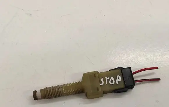 Audi A6 S6 C4 4A Brake pedal sensor switch 443971943