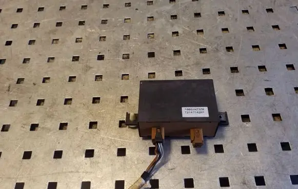 Volkswagen Transporter - Caravelle T4 Immobilizer control unit/module 1H0953257B