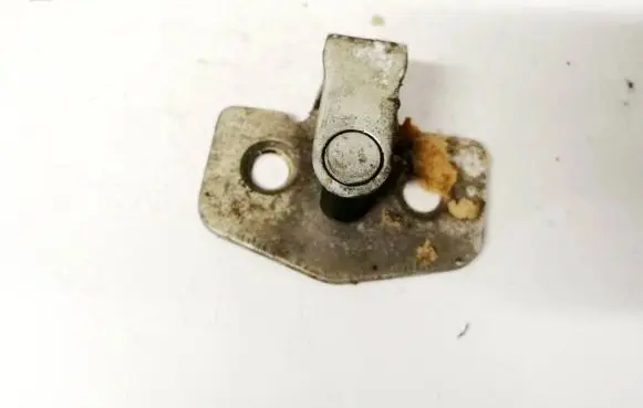Opel Astra G Rear door lock loop/hook striker 