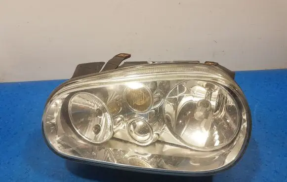 Volkswagen Golf IV Headlight/headlamp