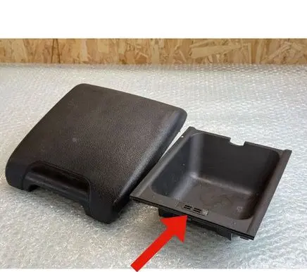 BMW 5 E39 Armrest 8196941 806219
