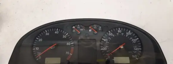 Volkswagen PASSAT B5 Speedometer (instrument cluster) 3B1919930
