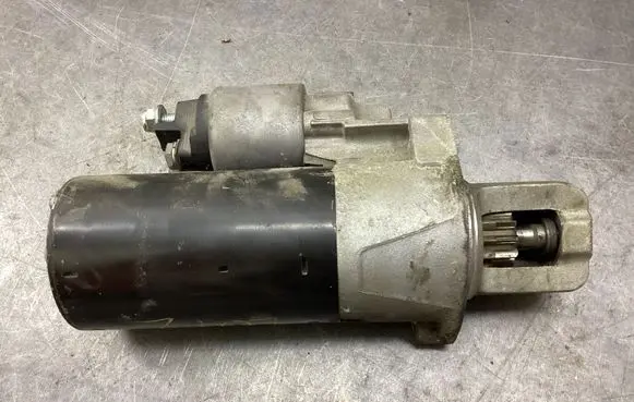 Mercedes-Benz CLS C218 X218 Starter motor 0001115096 A0061519801