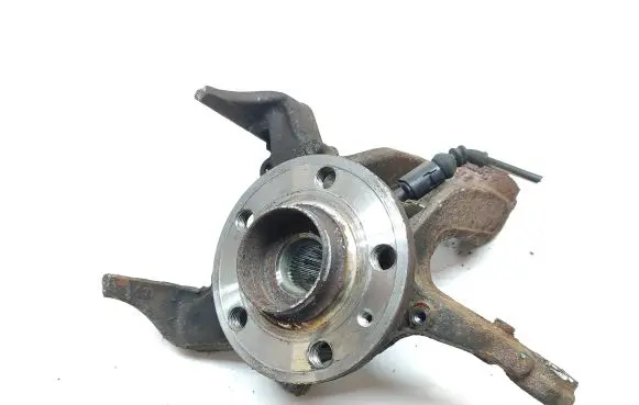 Front wheel hub