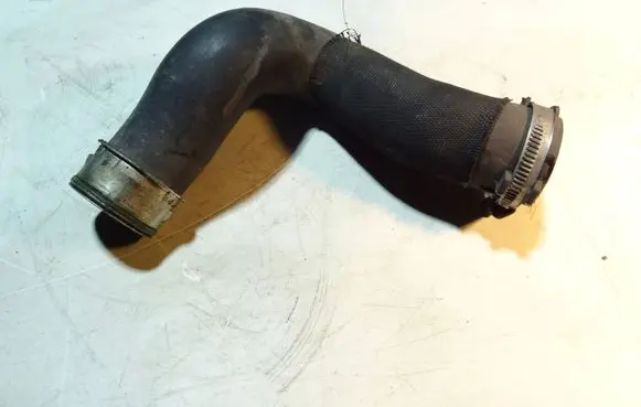 Audi Q7 4L Intercooler hose/pipe 7L6145738A