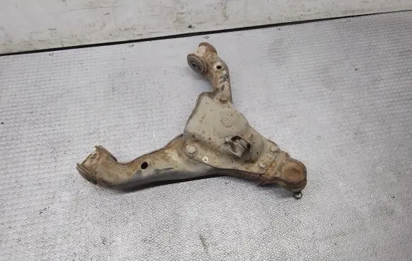 Mercedes-Benz Sprinter W906 Front lower control arm/wishbone
