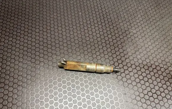 Audi A4 S4 B5 8D Fuel injector 028130201g