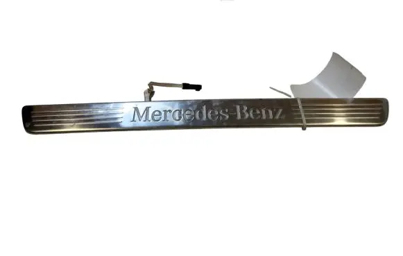 Front sill trim cover