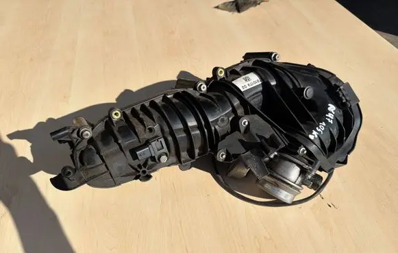 BMW 3 E90 E91 Intake manifold 7810179