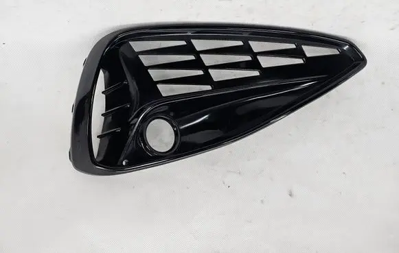 Hyundai i30 Front bumper lower grill 86564-G4510