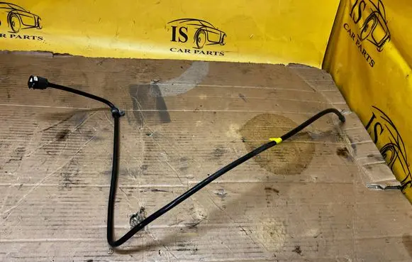 Mercedes-Benz G W461 W463 1st Gen Fuel line pipe A4634702324