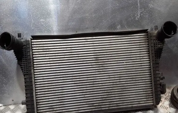 Skoda Octavia Mk2 (1Z) Intercooler radiator 1K0145803M