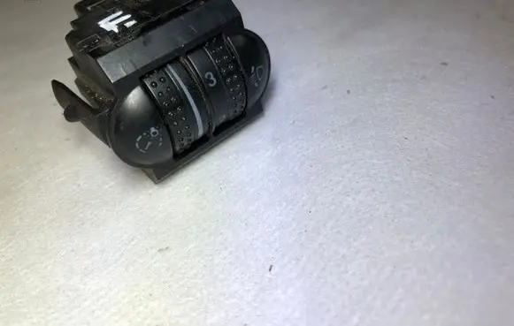 Volkswagen PASSAT B5.5 Headlight level height control switch 3B0941333C