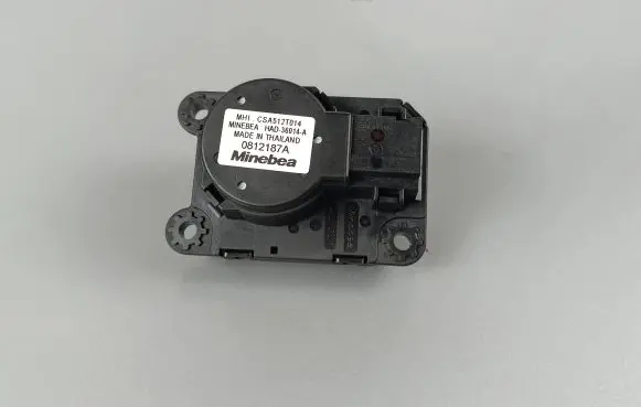 Mitsubishi Eclipse Cross Air flap motor/actuator CSA512T014