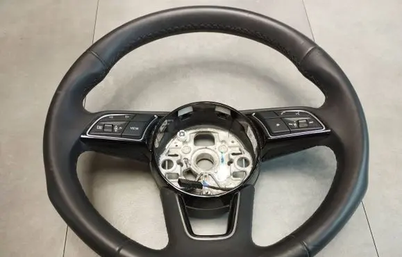 Audi A1 Steering wheel 82A419091T 653976500 362528925