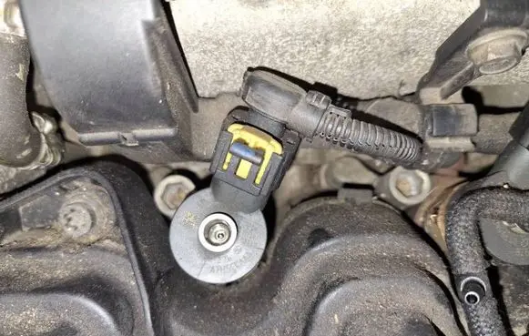 Fiat Croma Fuel injector 0445110276