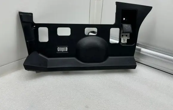 Tesla Model S Dashboard lower bottom trim panel 600771600C 100947800C
