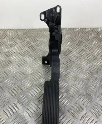 Jeep Grand Cherokee Accelerator throttle pedal 52124785AF