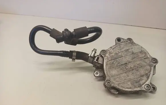 Audi A6 S6 C6 4F Vacuum pump 06D145100E