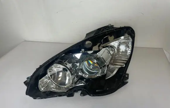 Mercedes-Benz C AMG W204 Headlight/headlamp