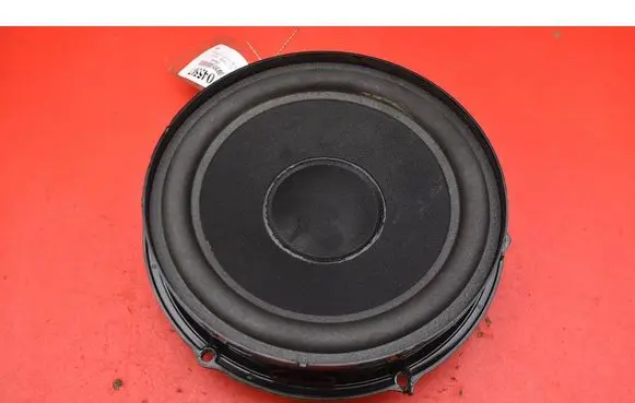 Volkswagen Touareg I Subwoofer speaker 7E0035411A
