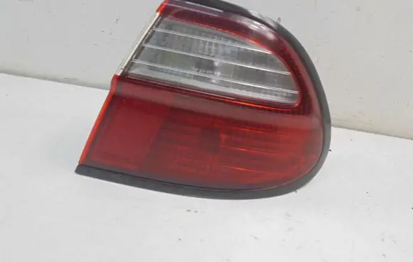 Nissan Almera Tino Rear/tail lights