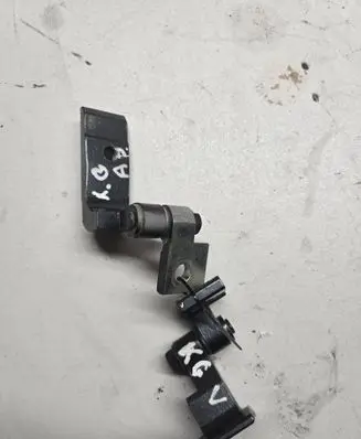 Rear door hinge set