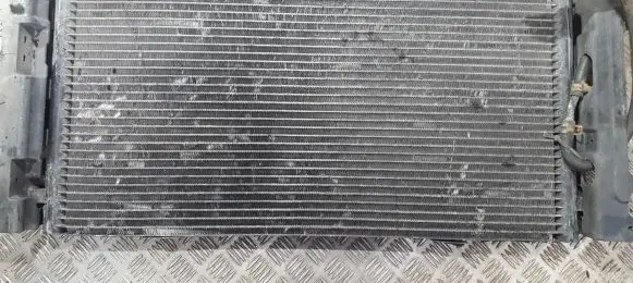 Dodge Caravan A/C cooling radiator (condenser)