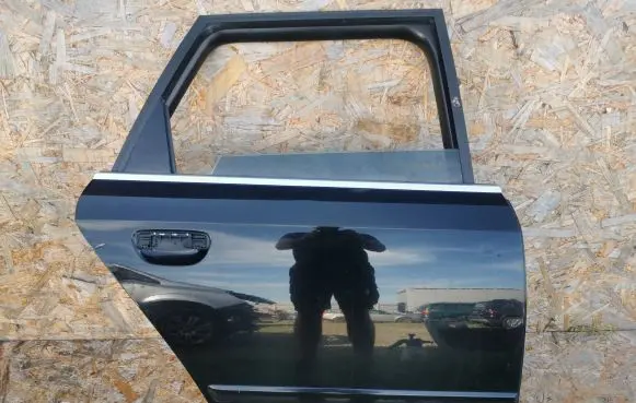 Audi A4 S4 B6 8E 8H Rear door