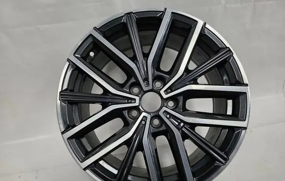 BMW X1 U11 R18 alloy rim 6891179