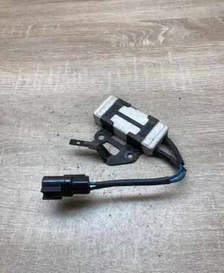 Toyota Corolla Verso E121 Coolant fan relay 2468103560