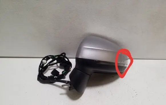 Audi A1 Front door electric wing mirror 262049210B E1021120