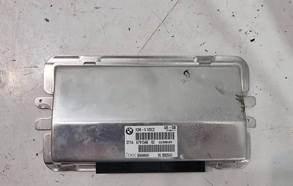 BMW 7 F01 F02 F03 F04 Suspension control unit/module 37146791540 00404884B4 000020424