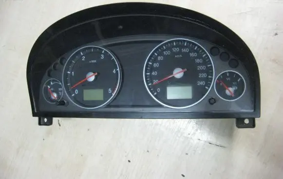 Ford Mondeo Mk III Speedometer (instrument cluster) 3S7T10849JE