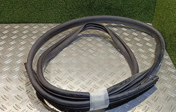 Mercedes-Benz Citan W415 Rubber seal sliding door (on door) 