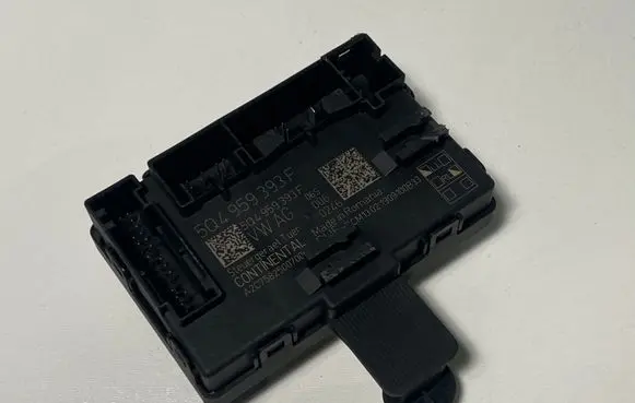 Volkswagen Golf VII Door control unit/module 5Q4959393F A2C7582500700