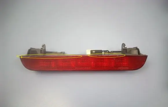 Nissan X-Trail T30 Third/center stoplight P1842