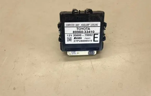 Lexus ES 300h Headlight level height control switch 8996033410