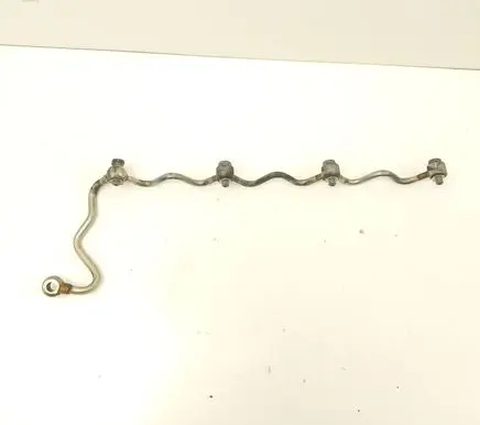 Toyota Hilux (AN10, AN20, AN30) Fuel line pipe
